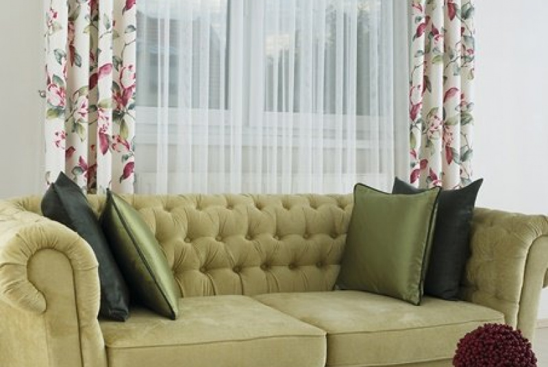 Závesy / Závesy - obrázky - foto Závesy / Závesy - obrázky - foto