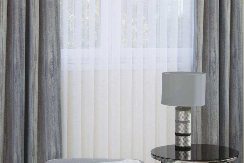 Závesy / Závesy - obrázky - foto Závesy / Závesy - obrázky - foto